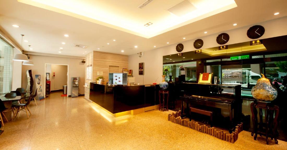 Fudi Hotel Taizhong Zewnętrze zdjęcie